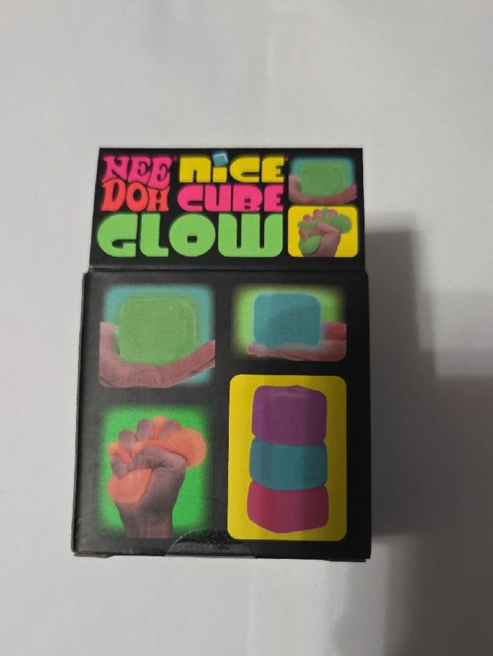 Nice Cube Glow Super Solid Squish - Blue